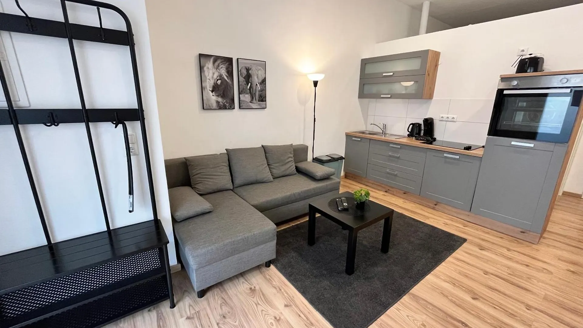 Apartment Central 10B 40Qm Wi-Fi Free Parking Calm Back House Dortmund 0*,  Germany