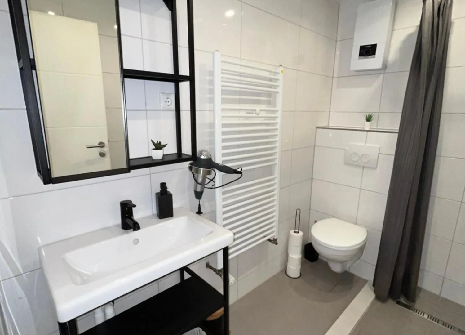 Apartment Central 10B 40Qm Wi-Fi Free Parking Calm Back House Dortmund